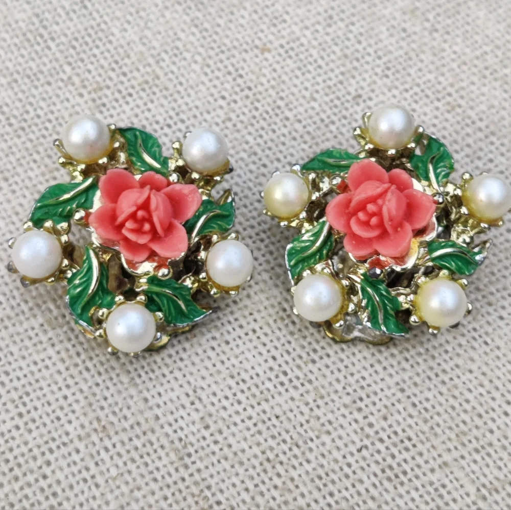 Vintage Coral Rose and Pearl Necklace with Matching Earrings